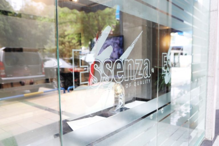Grand Opening Showroom Essenza tanda lahirnya kembali The Legendary Essenza!